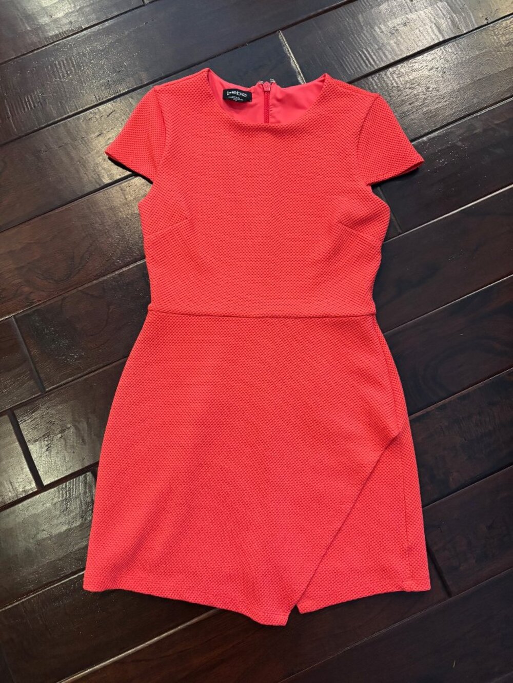 Bebe fitted cap sleeve coral dress